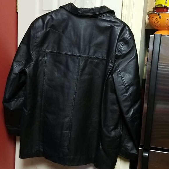 Men's Leather Jacket - Picture 5 of 11